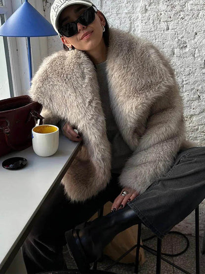 Women’s Faux Fur Cropped Jacket Chic Thick Warm Coat with Lapel Collar & Buttons