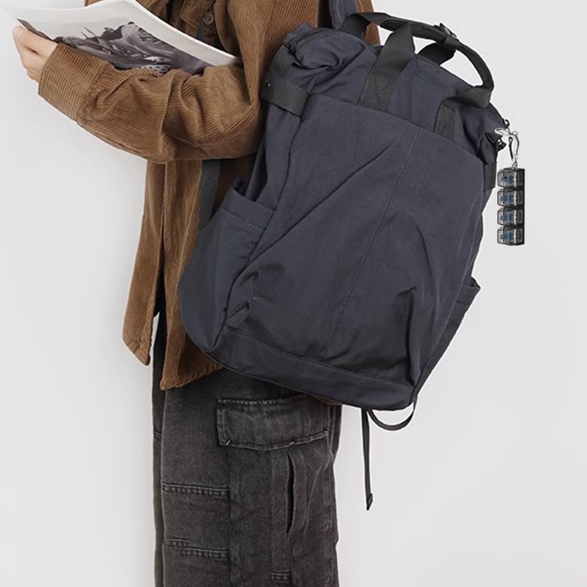 2 Pcs Keyboard Fidget Toy for Adults Fidget Keyboard Clicker Toys with LED Lights Keychain Stress Relief for Anxiety Decompression (Black and White)