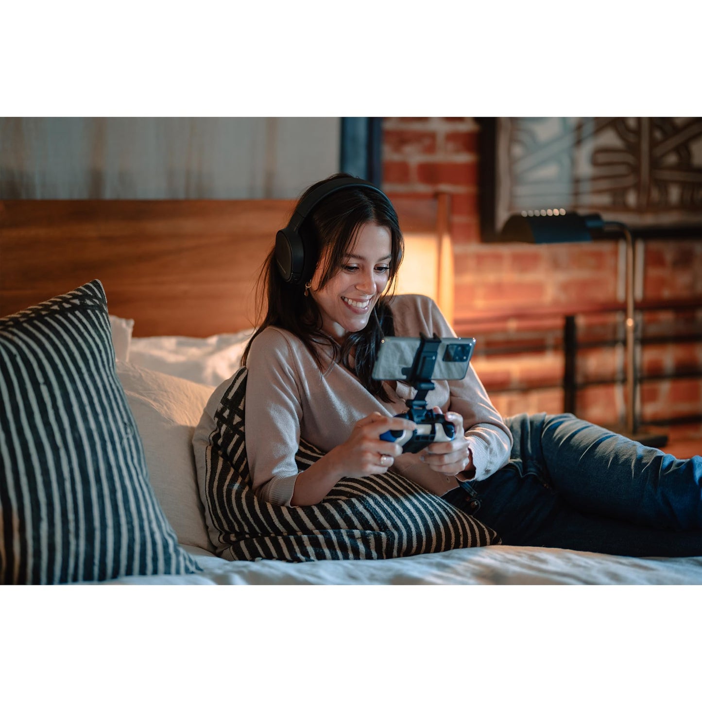 Xbox Wireless Controller – Carbon Black Series X|S, One, and Windows Devices